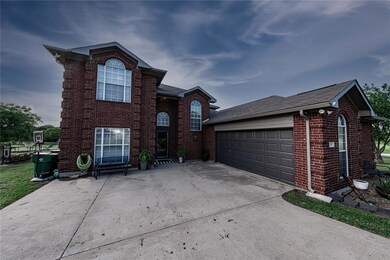 136 Hillside Dr, Celina, TX 75009 - photo 2