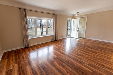 21332 Hcl Jackson, Grosse Ile, MI 48138 - photo 2