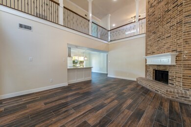 9633 Bayou Brook St, Houston, TX 77063 - photo 3