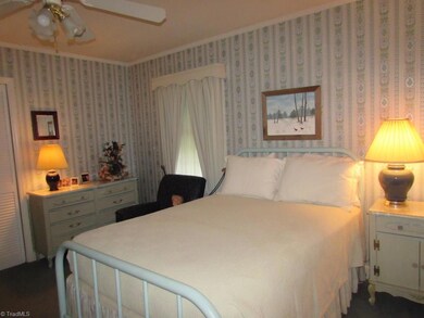 1517 Browers Chapel Rd, Asheboro, NC 27205 - photo 3