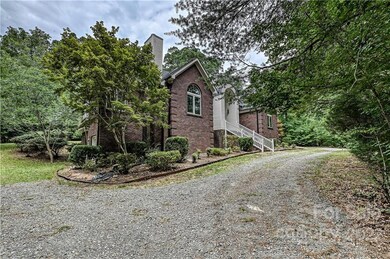 6430 Waters Edge Dr, Midland, NC 28107 - photo 2