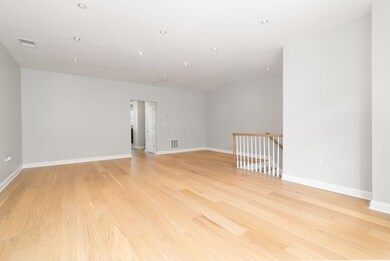 18 Constitution Way unit TH, Jersey City, NJ 07305 - photo 3