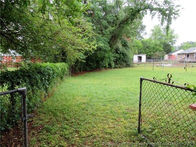 486 Mcbain Dr, Fayetteville, NC 28305 - photo 2