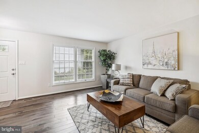 12431 Sky Blue Dr, Germantown, MD 20874 - photo 4