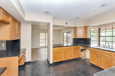 Kitchen 2
