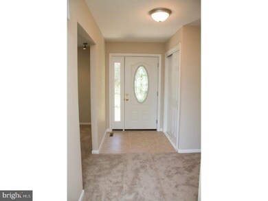 489 Snyder Rd, Reading, PA 19605 - photo 4