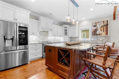 486 Ransom St unit A2, Blowing Rock, NC 28605 - photo 2