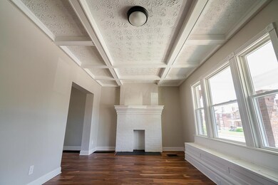 Living Room - Vacant