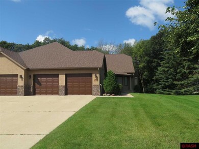 133 Apple Nook Ct, Mankato, MN 56001 - photo 2