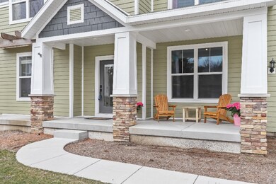 17131 Legacy Dr, West Olive, MI 49460-51