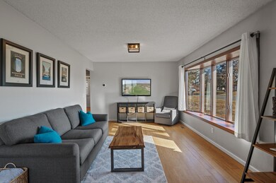 8432 Emerson Ave S, Bloomington, MN 55420 - photo 4