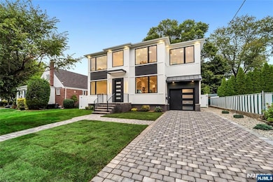 13-27 Hedman Place unit 1X, Fair Lawn, NJ 07410 - photo 2