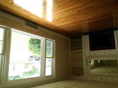 14 Tulip Cir, Cranston, RI 02920 - photo 2