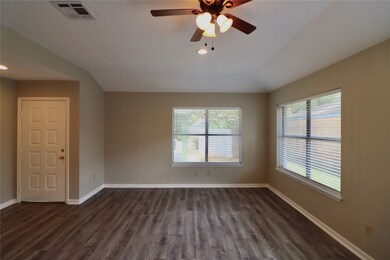 2004 Chelsea Ct, Rosenberg, TX 77471 - photo 5