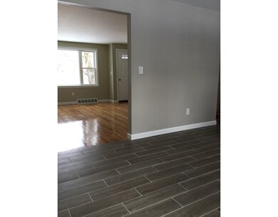 11 Robin Cir, Medway, MA 02053 - photo 7