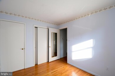 8817 Benham St, Lorton, VA 22079 - photo 6