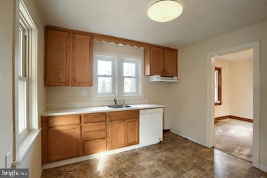 251 E Pomfret St, Carlisle, PA 17013 - photo 7