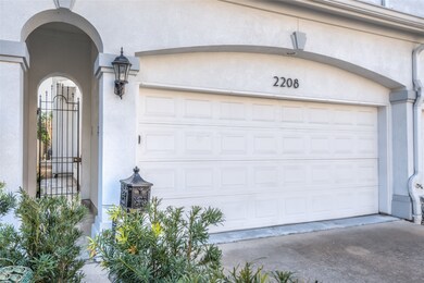 2208 Mcduffie St, Houston, TX 77019 - photo 3