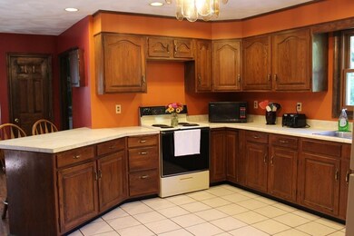 262 Oxbow Rd, Orange, MA 01364 - photo 6