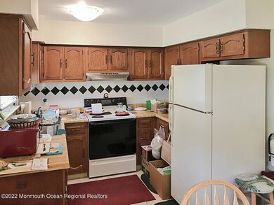 4 Kitchen
