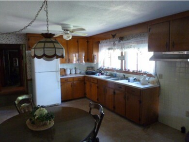 21 Dover St, Concord, NH 03301 - photo 3