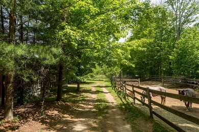590 2nd Crown Point Rd, Strafford, NH 03884 - photo 6