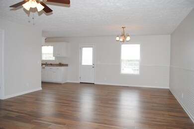 112 Sunrise Ct, Shelbyville, TN 37160 - photo 5