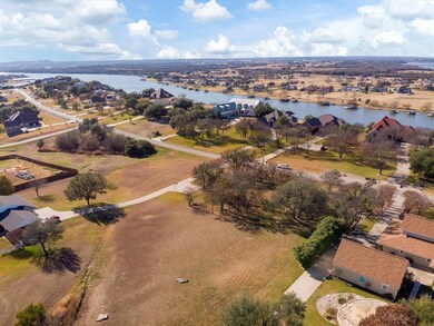 1405 Lady Amber Ln, Granbury, TX 76049 - photo 3