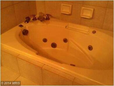 5087 Temple Hill Rd, Temple Hills, MD 20748 - photo 4