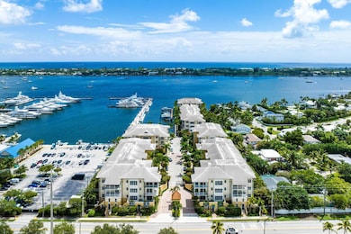 3940 N Flagler Dr unit 303, West Palm Beach, FL 33407 - photo 2