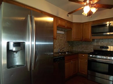 1925 Georgetown Ln unit 4, Hoffman Estates, IL 60169 - photo 7