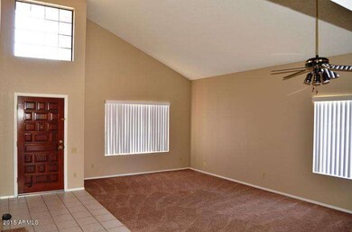 living room (3)