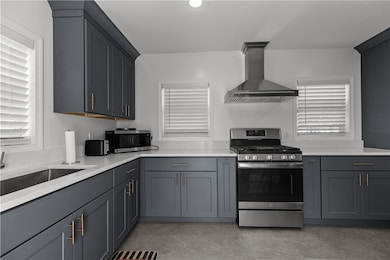 12 Phillips Ave, Middletown, RI 02842 - photo 3