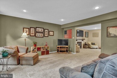 903 Connor Ct, Reading, PA 19608 - photo 4