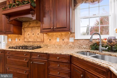 5784 Victor Dr, Sykesville, MD 21784 - photo 6