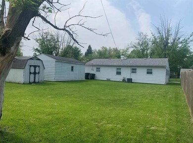 2911 S Cherokee Rd, Muncie, IN 47302 - photo 3