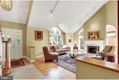 8536 Hill Spring Dr, Lutherville Timonium, MD 21093 - photo 6