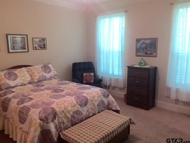 1845 Hollylake Cir, Tyler, TX 75703 - photo 6