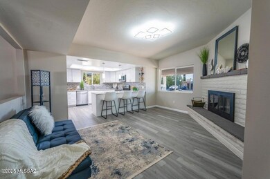 8957 E 35th Cir, Tucson, AZ 85710 - photo 3