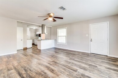 1608 W Gandy St, Denison, TX 75020 - photo 4