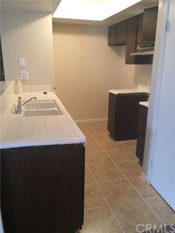 3468 Rainbow Ln unit 3, Highland, CA 92346 - photo 3
