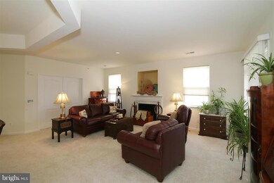 13893 Gullane Dr unit 100, Woodbridge, VA 22191 - photo 7