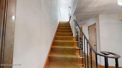 2 Lawrence St, Nanticoke, PA 18634 - photo 5