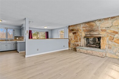 970 Cedar Swamp Rd, Warwick, RI 02889 - photo 4