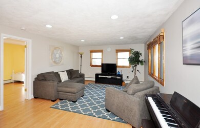 22 Jeffrey Rd, Billerica, MA 01821 - photo 3