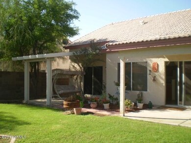 1802 E Erie--yard 1