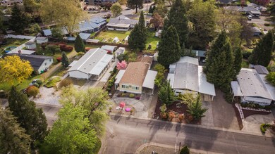 1757 Parkdale Dr, Grants Pass, OR 97527 - photo 2