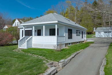 3-06-Ext Front-Drivway & Garage