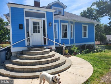 5707 Misty Dr, Lanham, MD 20706 - photo 2