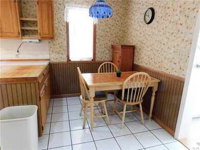 1237 Trapps Ln, Allentown, PA 18103 - photo 7